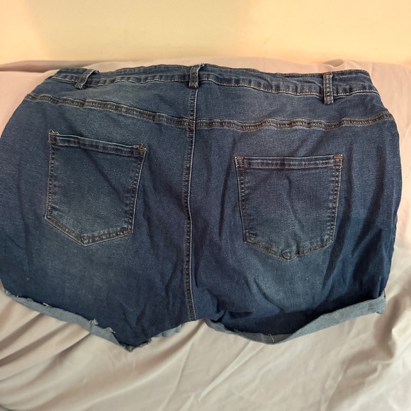 Shein - Picture 3 of 3